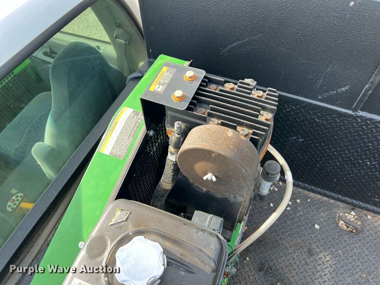 image for item LI9576 2001 Ford F550 Super Duty XL  utility / service truck