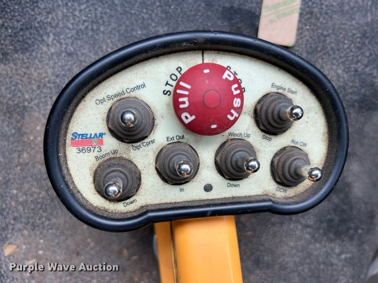 image for item LI9576 2001 Ford F550 Super Duty XL  utility / service truck