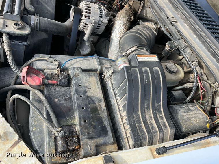 image for item LI9576 2001 Ford F550 Super Duty XL  utility / service truck