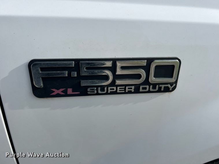 image for item LI9576 2001 Ford F550 Super Duty XL  utility / service truck