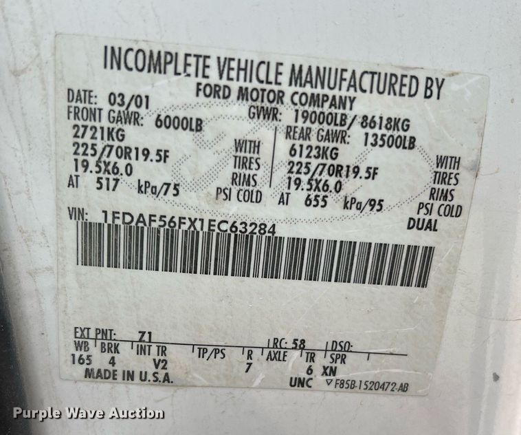 image for item LI9576 2001 Ford F550 Super Duty XL  utility / service truck