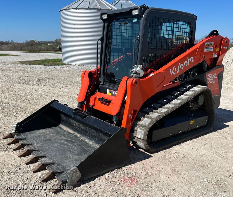 image for item LI9596 2022 Kubota SVL75-2  tracked skid steer loader