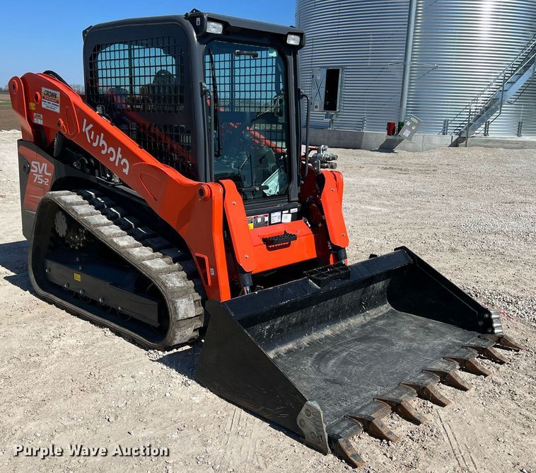 image for item LI9596 2022 Kubota SVL75-2  tracked skid steer loader