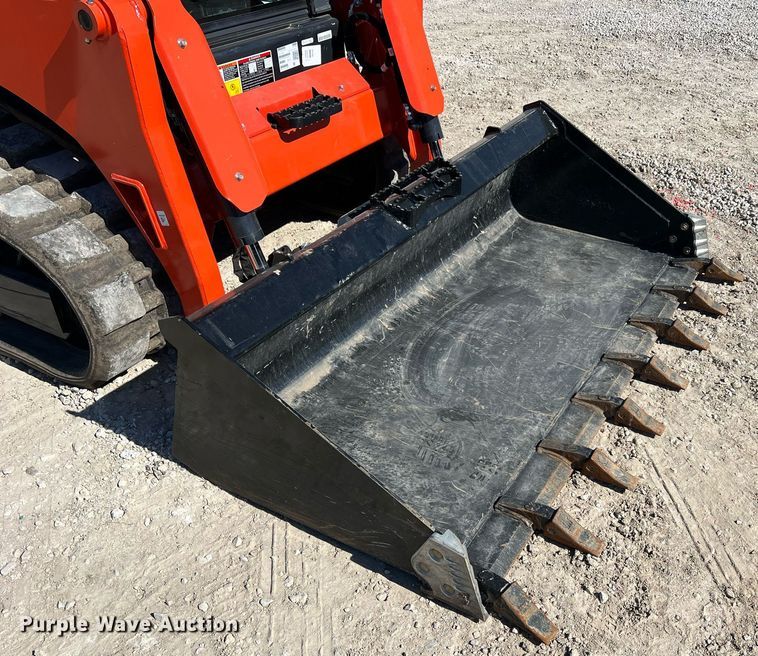 image for item LI9596 2022 Kubota SVL75-2  tracked skid steer loader