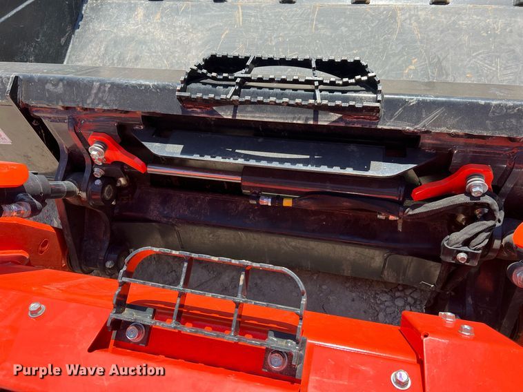 image for item LI9596 2022 Kubota SVL75-2  tracked skid steer loader