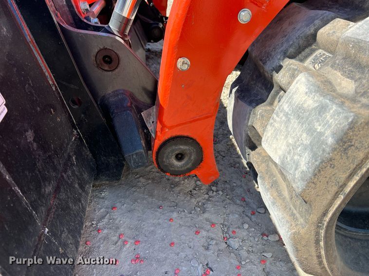 image for item LI9596 2022 Kubota SVL75-2  tracked skid steer loader