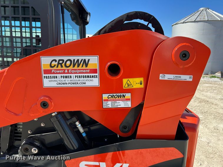 image for item LI9596 2022 Kubota SVL75-2  tracked skid steer loader