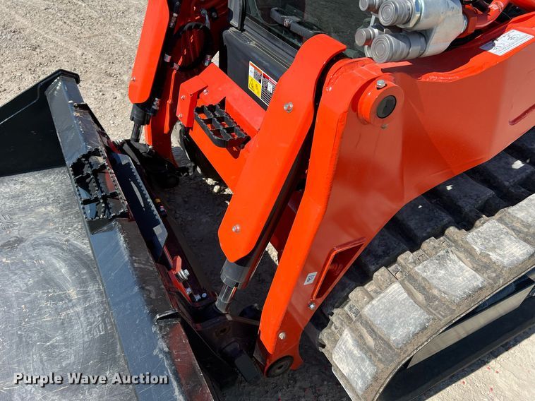 image for item LI9596 2022 Kubota SVL75-2  tracked skid steer loader