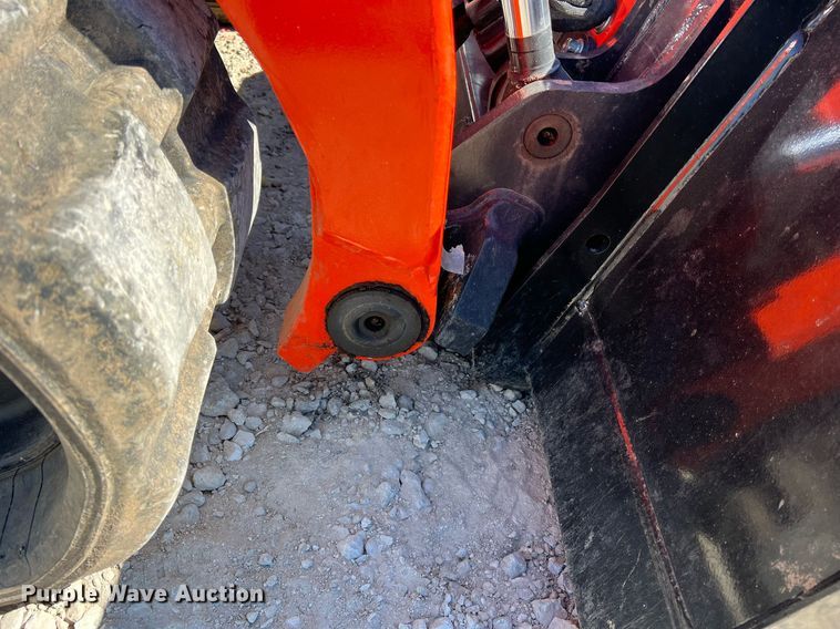 image for item LI9596 2022 Kubota SVL75-2  tracked skid steer loader