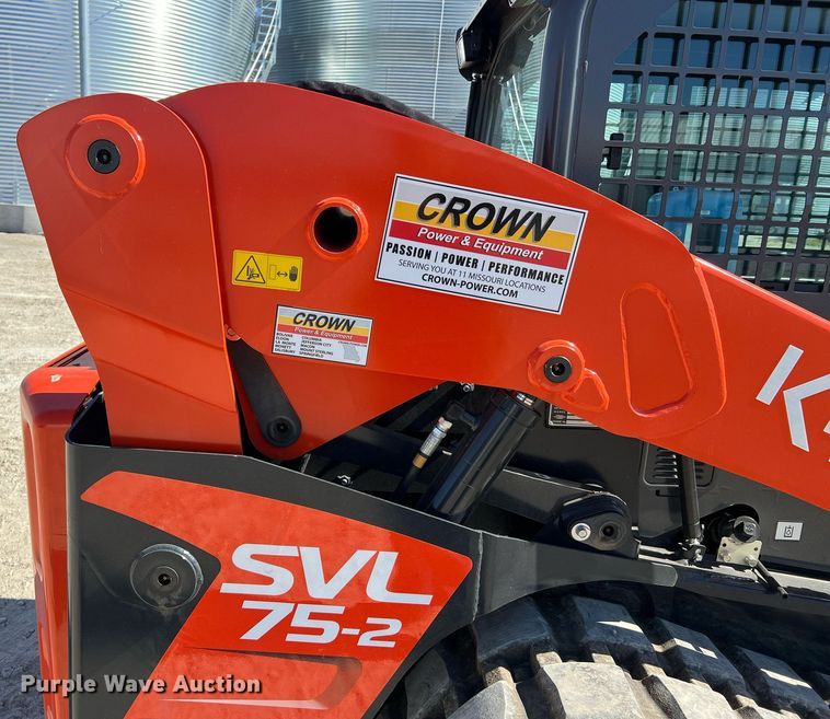 image for item LI9596 2022 Kubota SVL75-2  tracked skid steer loader