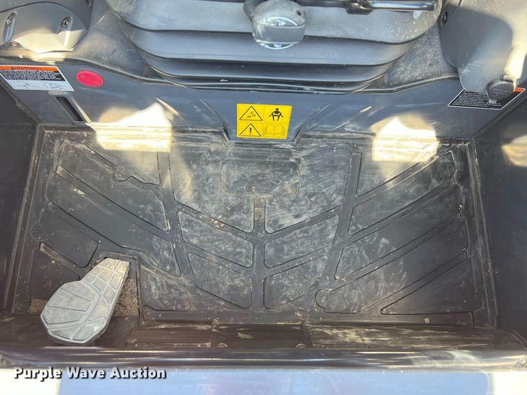 image for item LI9596 2022 Kubota SVL75-2  tracked skid steer loader