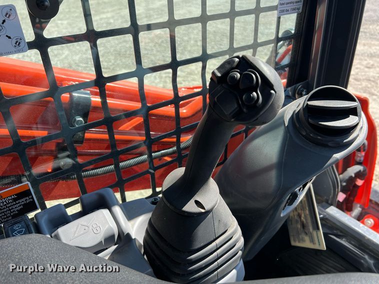 image for item LI9596 2022 Kubota SVL75-2  tracked skid steer loader