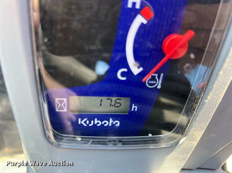 image for item LI9596 2022 Kubota SVL75-2  tracked skid steer loader