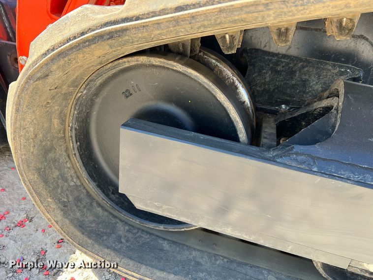 image for item LI9596 2022 Kubota SVL75-2  tracked skid steer loader