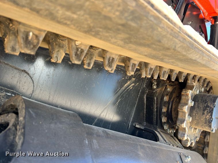 image for item LI9596 2022 Kubota SVL75-2  tracked skid steer loader