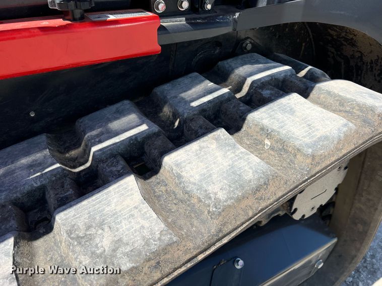 image for item LI9596 2022 Kubota SVL75-2  tracked skid steer loader