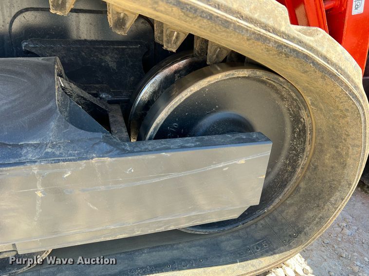 image for item LI9596 2022 Kubota SVL75-2  tracked skid steer loader