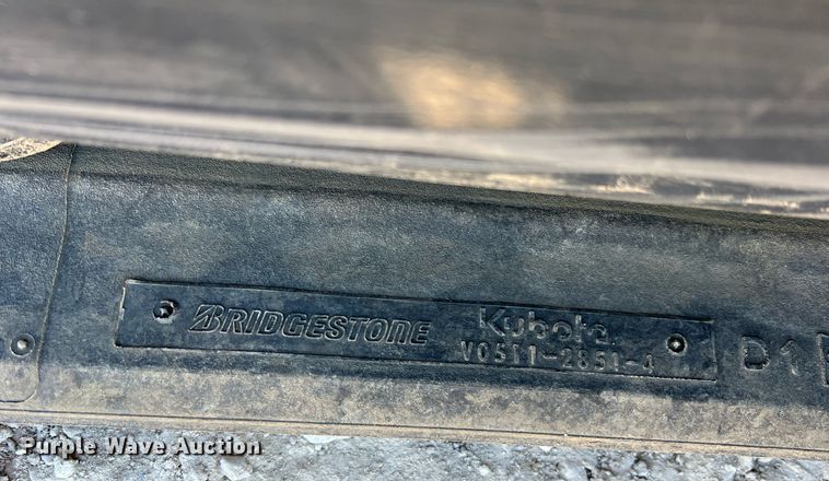 image for item LI9596 2022 Kubota SVL75-2  tracked skid steer loader