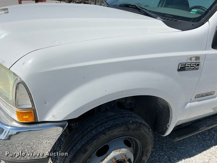 image for item LI9608 2003 Ford F550 Super Duty XL  bucket truck