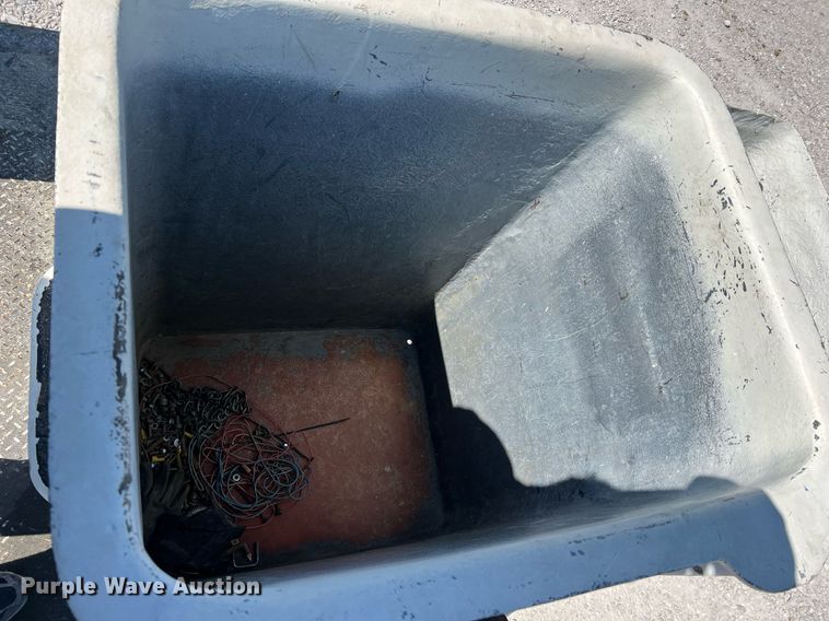 image for item LI9608 2003 Ford F550 Super Duty XL  bucket truck