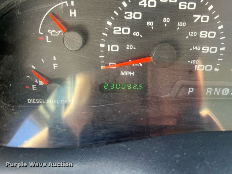 image for item LI9608 2003 Ford F550 Super Duty XL  bucket truck