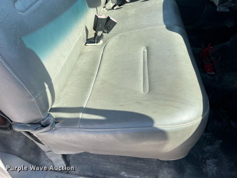 image for item LI9608 2003 Ford F550 Super Duty XL  bucket truck