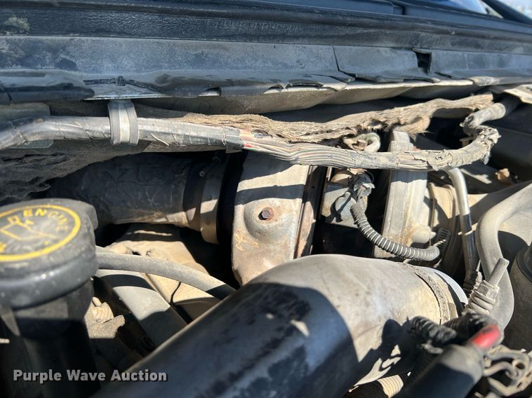 image for item LI9608 2003 Ford F550 Super Duty XL  bucket truck