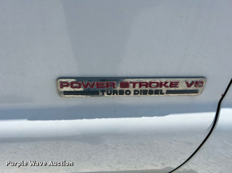 image for item LI9608 2003 Ford F550 Super Duty XL  bucket truck