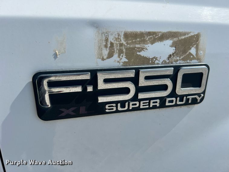 image for item LI9608 2003 Ford F550 Super Duty XL  bucket truck