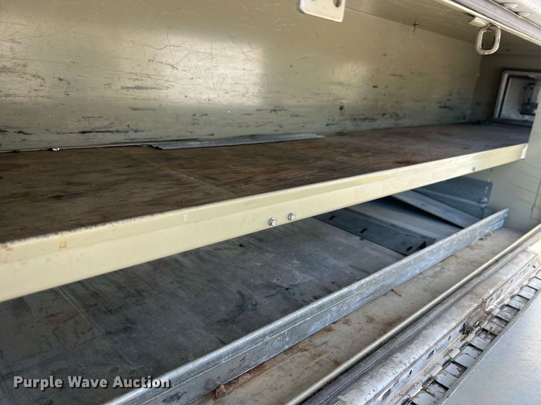 image for item LI9609 2003 Ford F550 Super Duty XL  bucket truck