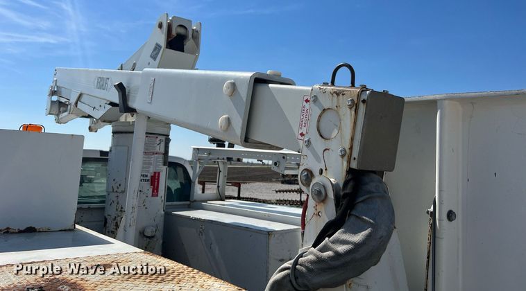 image for item LI9609 2003 Ford F550 Super Duty XL  bucket truck