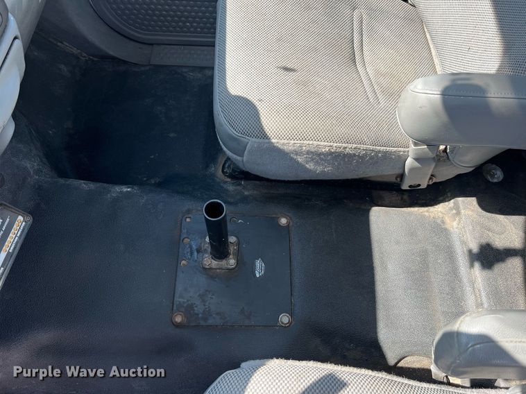 image for item LI9609 2003 Ford F550 Super Duty XL  bucket truck