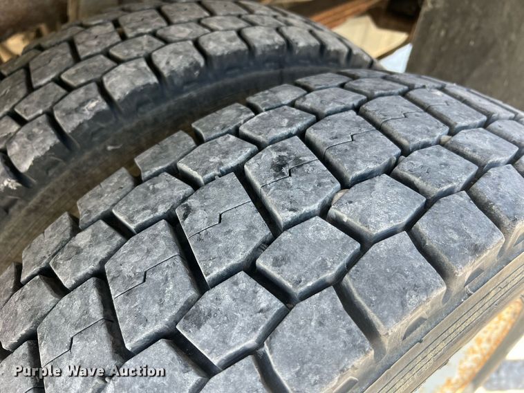 image for item LI9609 2003 Ford F550 Super Duty XL  bucket truck