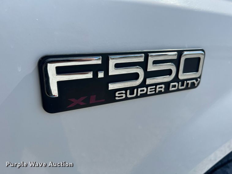 image for item LI9609 2003 Ford F550 Super Duty XL  bucket truck