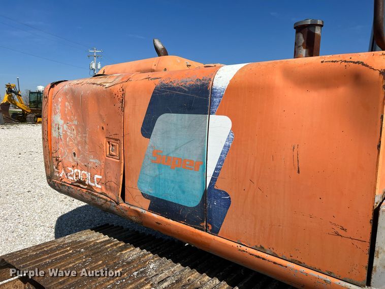 image for item LI9610 1995 Hitachi EX200LC-3  excavator