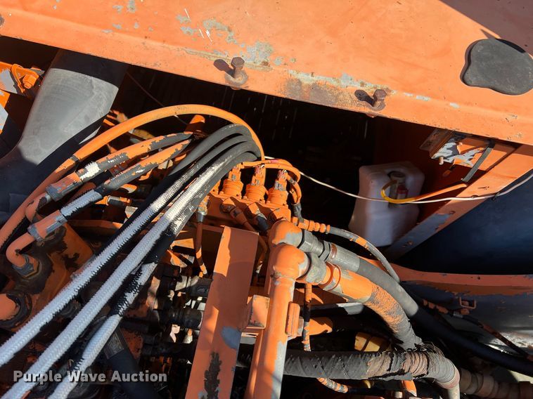 image for item LI9610 1995 Hitachi EX200LC-3  excavator