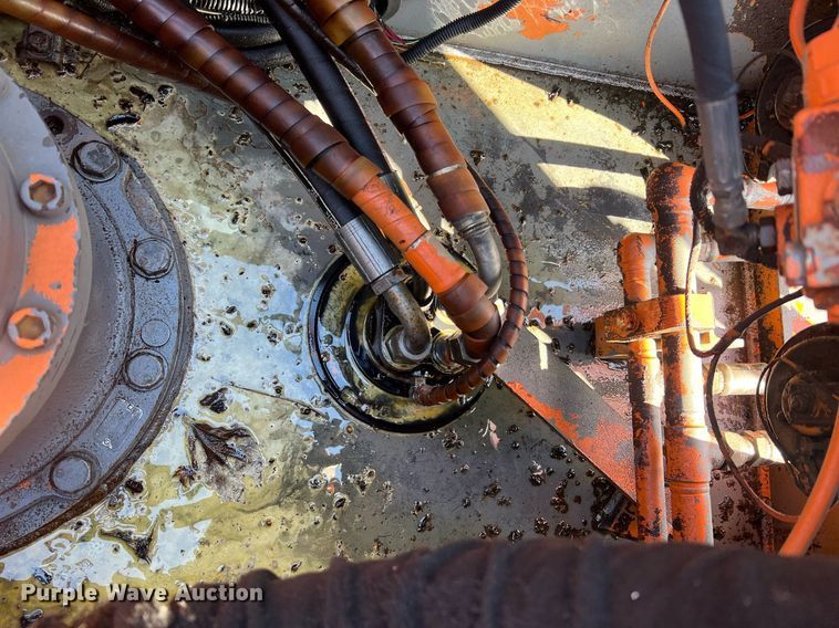 image for item LI9610 1995 Hitachi EX200LC-3  excavator