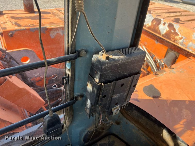 image for item LI9610 1995 Hitachi EX200LC-3  excavator