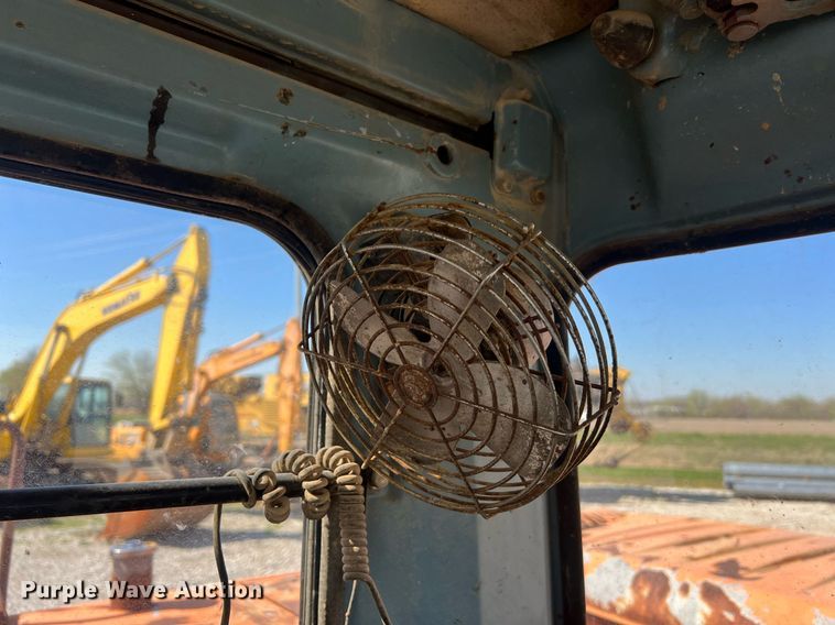 image for item LI9610 1995 Hitachi EX200LC-3  excavator