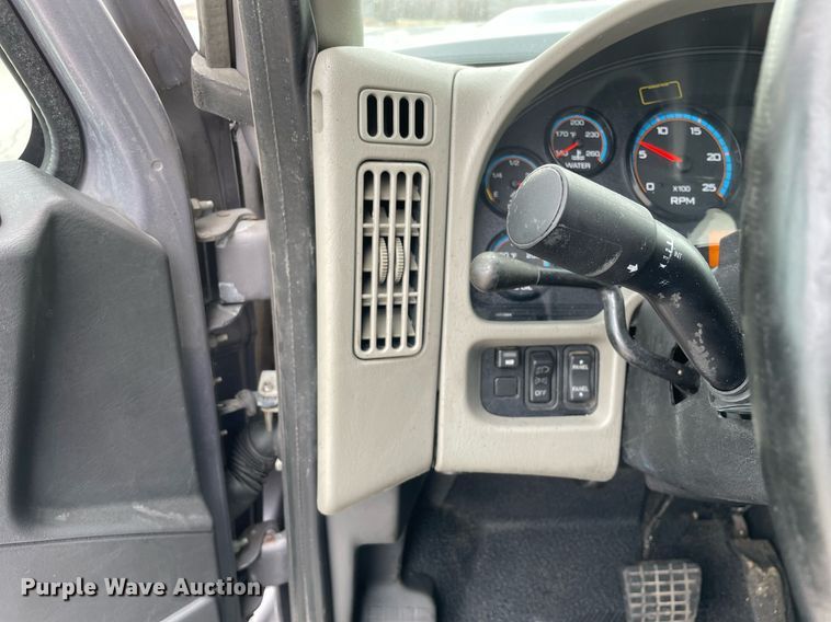 image for item LJ9593 2016 International 7600  vacuum truck