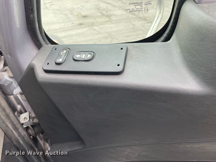 image for item LJ9593 2016 International 7600  vacuum truck