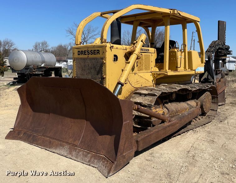 image for item LJ9609 1987 Dresser TD20G  dozer with Bron tile plow