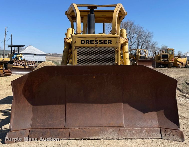 image for item LJ9609 1987 Dresser TD20G  dozer with Bron tile plow