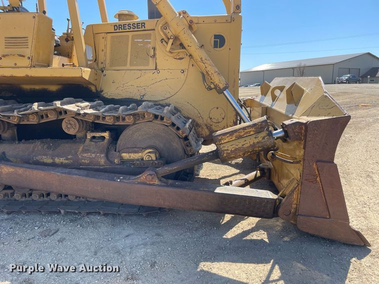 image for item LJ9609 1987 Dresser TD20G  dozer with Bron tile plow