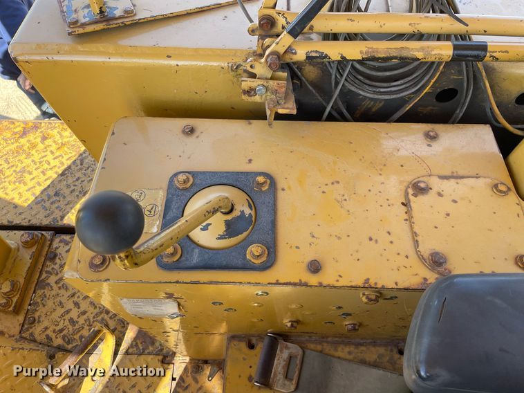 image for item LJ9609 1987 Dresser TD20G  dozer with Bron tile plow