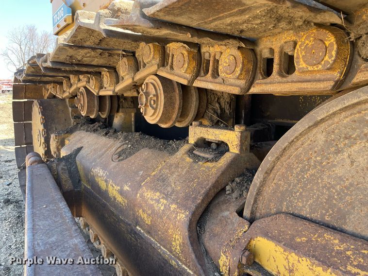 image for item LJ9609 1987 Dresser TD20G  dozer with Bron tile plow