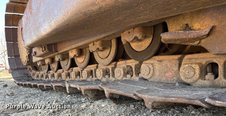 image for item LJ9609 1987 Dresser TD20G  dozer with Bron tile plow