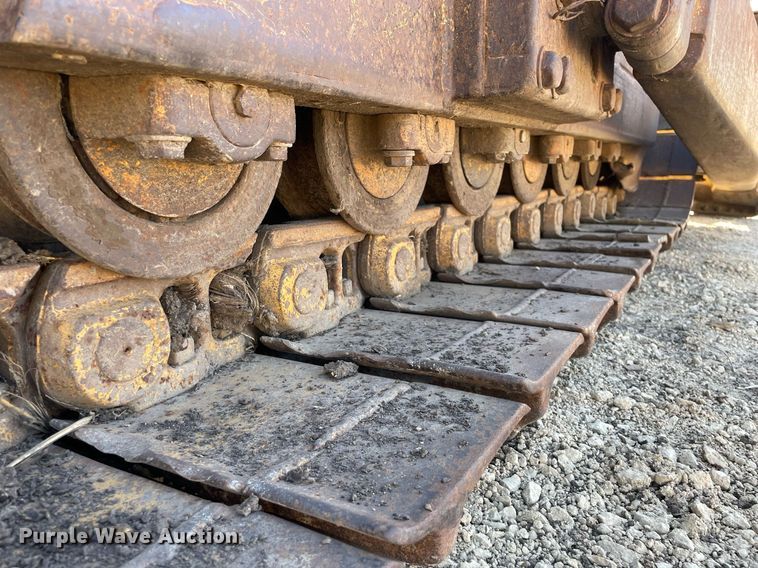 image for item LJ9609 1987 Dresser TD20G  dozer with Bron tile plow