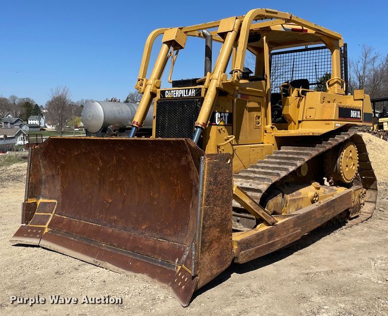 image for item LJ9611 Caterpillar D6H XL Series II  dozer