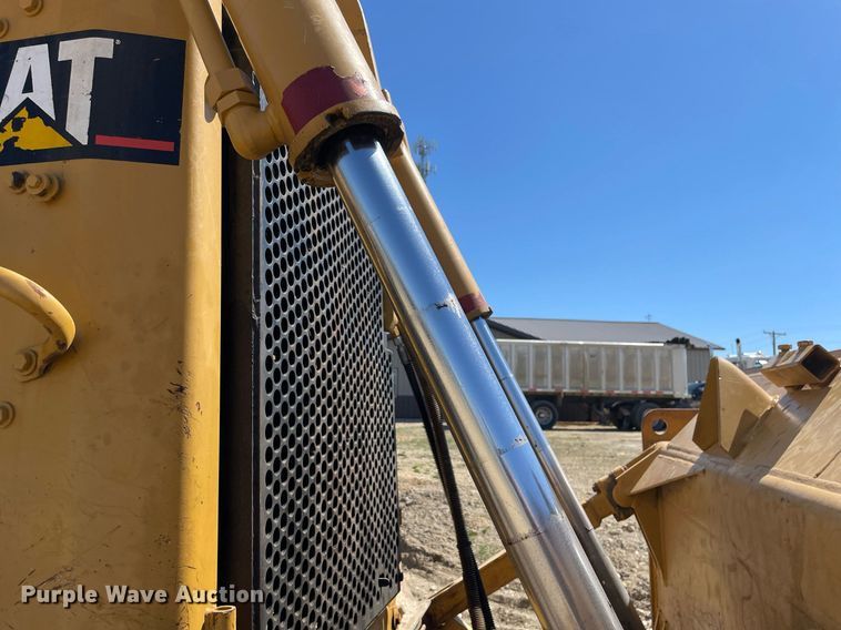 image for item LJ9611 Caterpillar D6H XL Series II  dozer